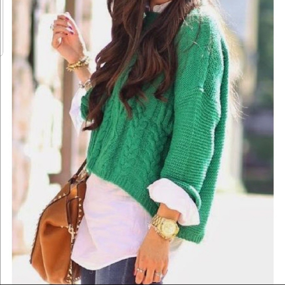 Poof!💗 Green Sweater